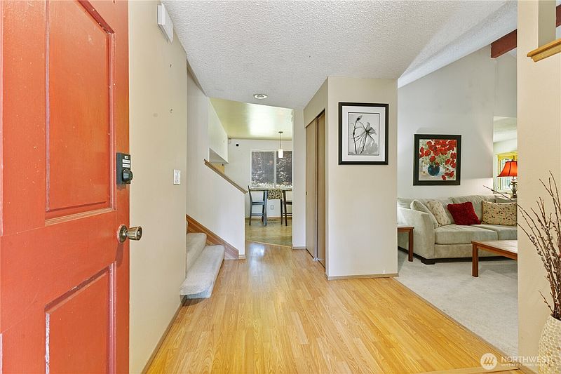 3rd image of 36521 25th Avenue S