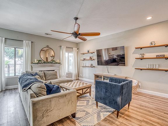 4th image of 9083 N Matus Ave