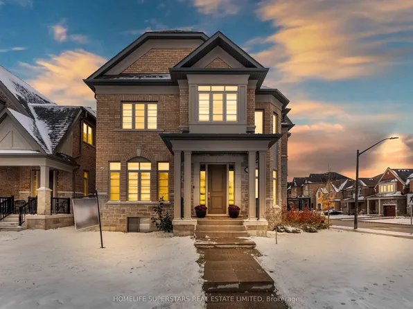 55 Christine Elliott Ave, Whitby, ON L1P 0C8