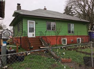12215 SE Raymond St, Portland, OR 97236