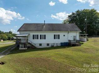 84 Falls Ave, Granite Falls, NC 28630