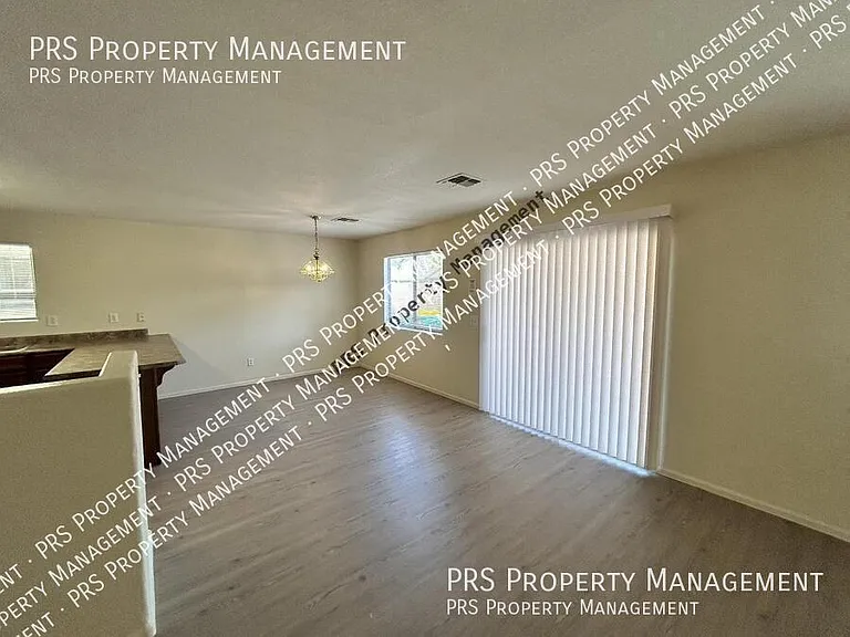 42406 W Sunland Dr — Photo 16