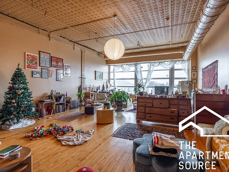 2412 W North Ave #4 — Photo 4