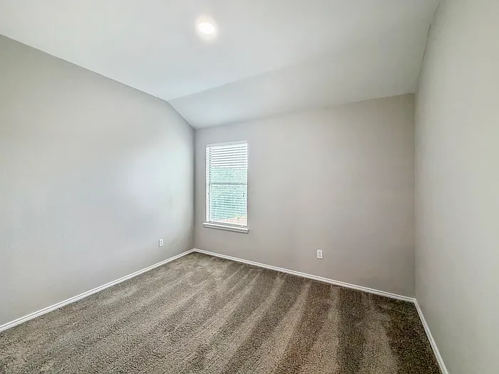 1072 Aviary Dr — Photo 15
