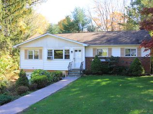 12 Tanager Rd, Mahopac, NY 10541