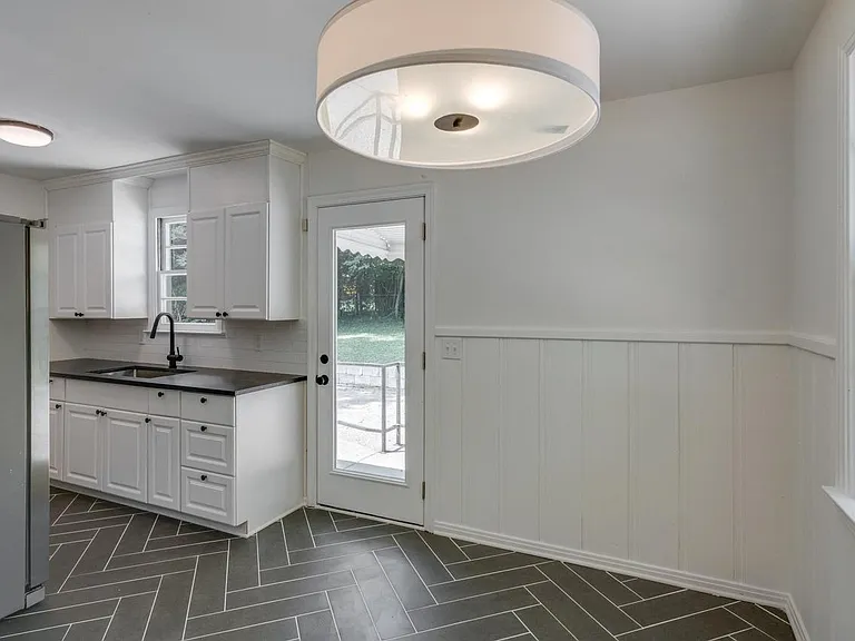 2909 Branch Ct — Photo 9