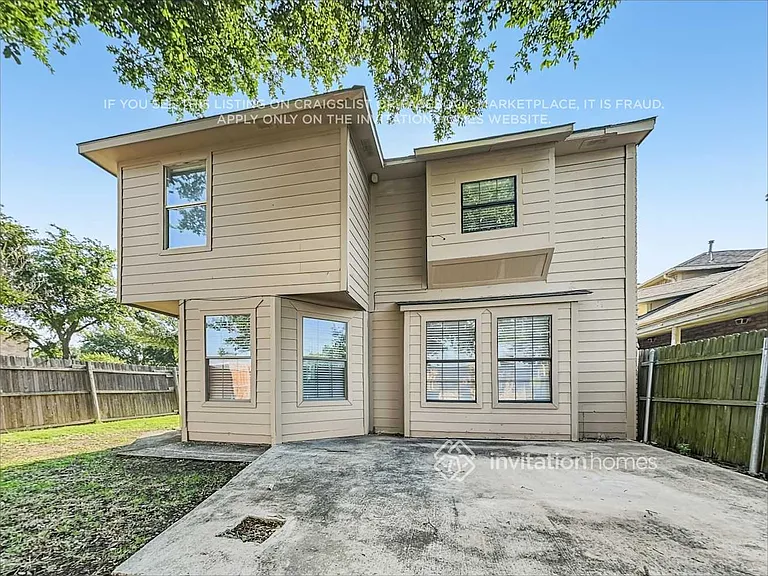 5201 Waltham Ct — Photo 21
