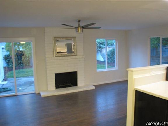 4th image of 7637 Tierra Glen Way