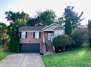 9020 Sagebrush Ct, Louisville, KY 40228