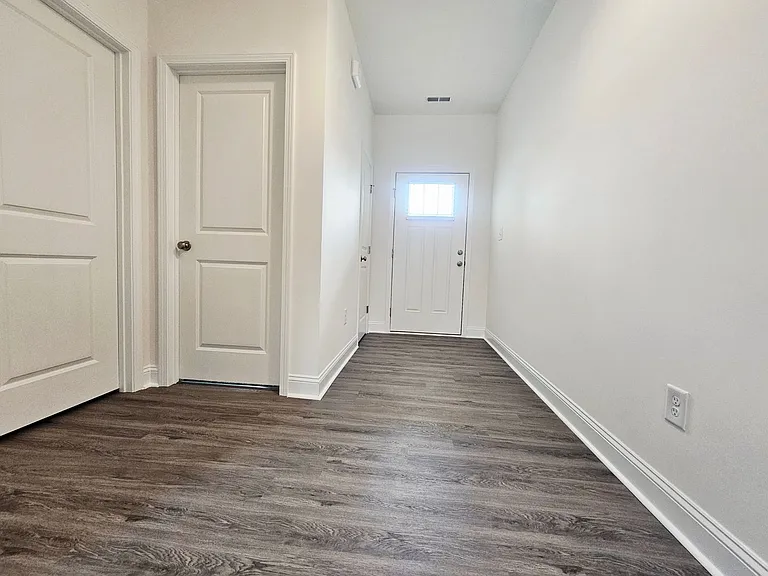283 Crowville St — Photo 26
