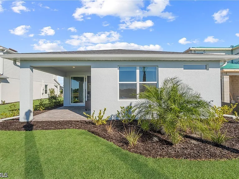 44148 Kelly Dr — Photo 33
