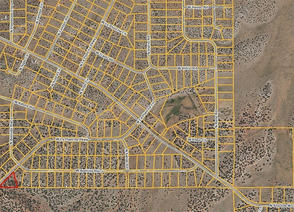 2nd image of 34955 W La Plancha Parkway