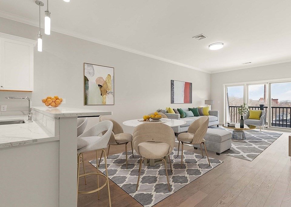 1st image of 131 Eliot St #409