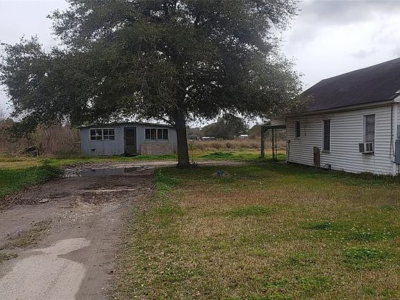 4th image of 1228 E Highway 73