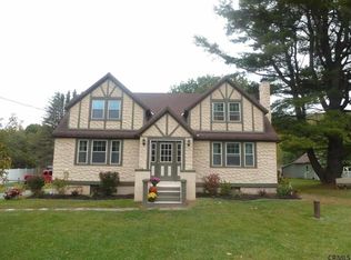 6964 Amsterdam Rd, Glenville, NY 12302