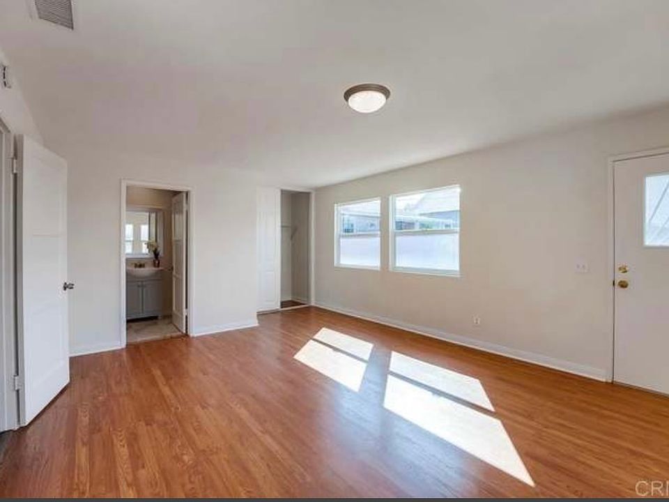 1st image of 1326 Roselawn St #4