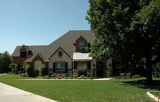 1st image of 8016 Woodcreek Cir