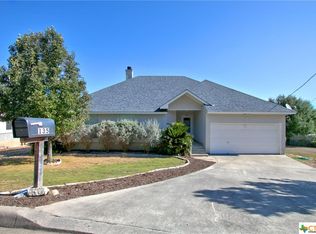 135 Royal Troon Ln, Canyon Lake, TX 78133
