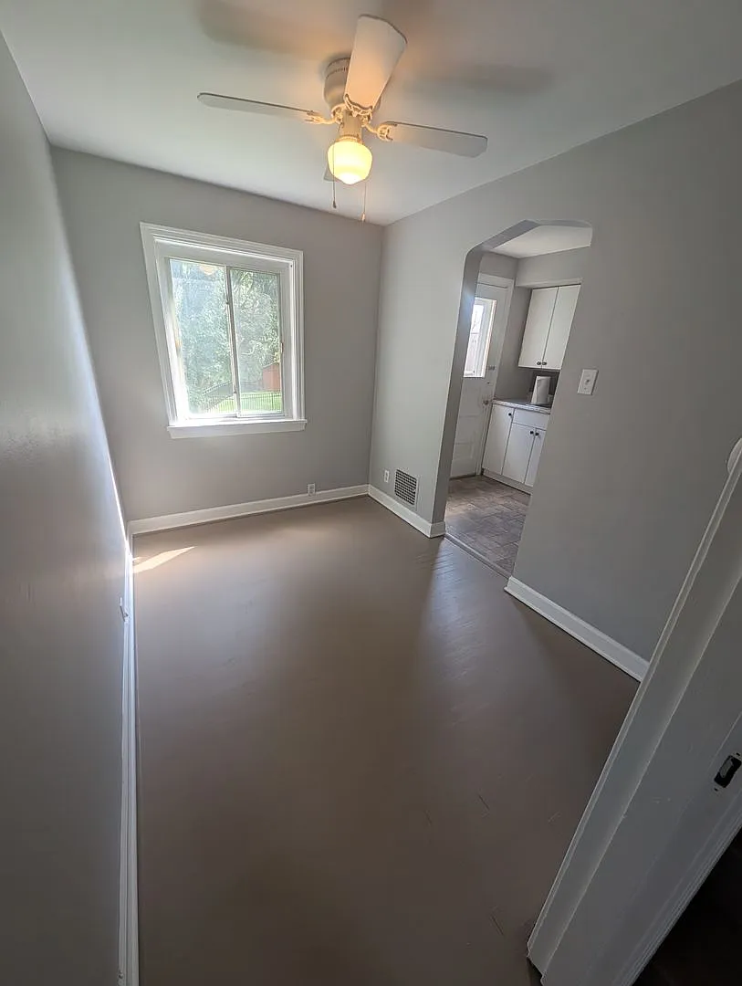 Cozy, Two Bed Available NOW! — Photo 4