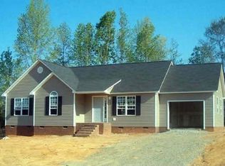 215 E Drake Ln, Mebane, NC 27302