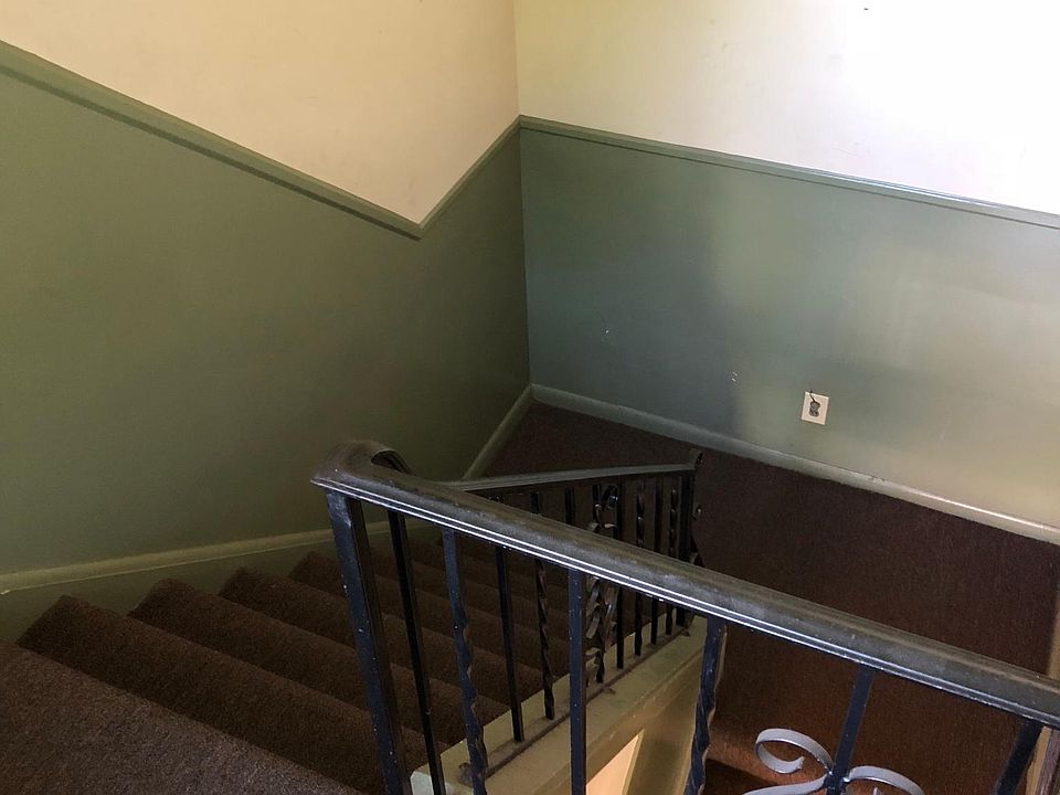 1st image of 6834 Sampson Ln