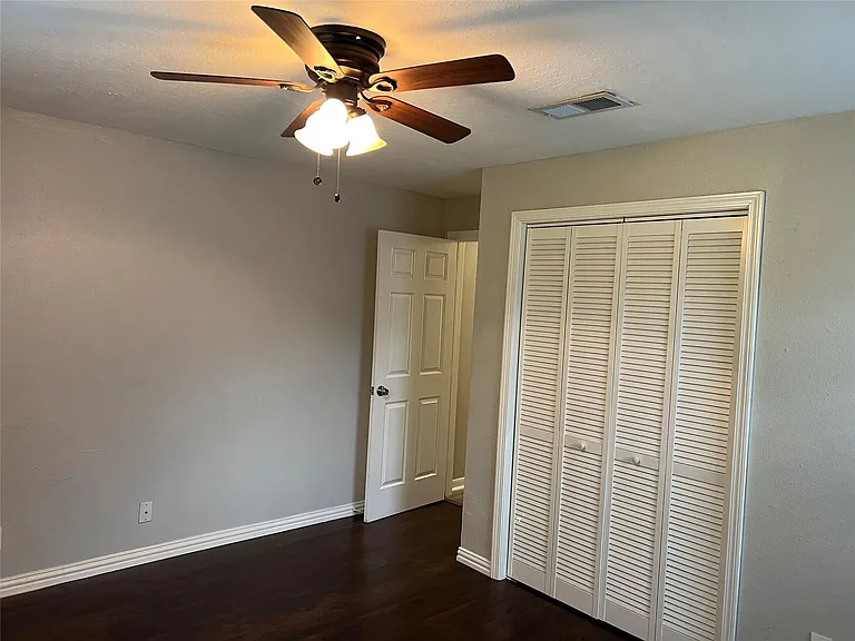 9505 Everglade Dr — Photo 21