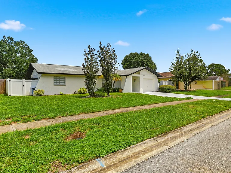 14505 Farm Hills Pl — Photo 6