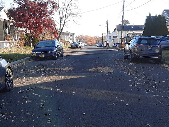 4th image of 125 Trento St