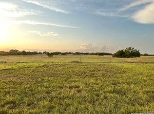 772 CR 339, La Vernia, TX 78121