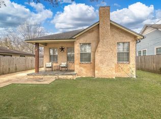 590 Highland Dr, Beaumont, TX 77705