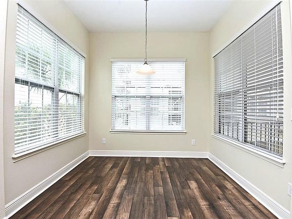 5th image of 1620 Lobelia Dr