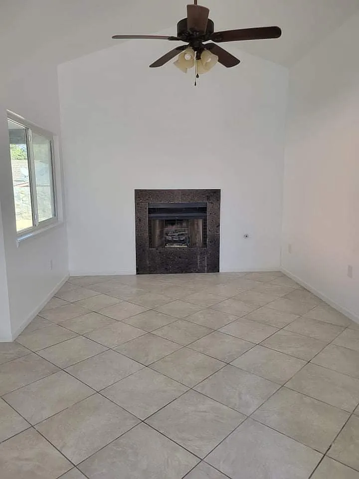 3 bed, 1.5 bath, 1050 sqft, $1,600 — Photo 4
