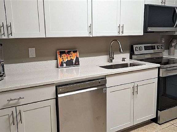 5th image of 496 28th Ave N