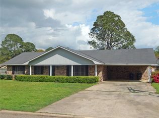 931 Harling Ln, Natchitoches, LA 71457