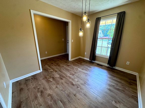 4th image of 109 Belle Boyd Dr