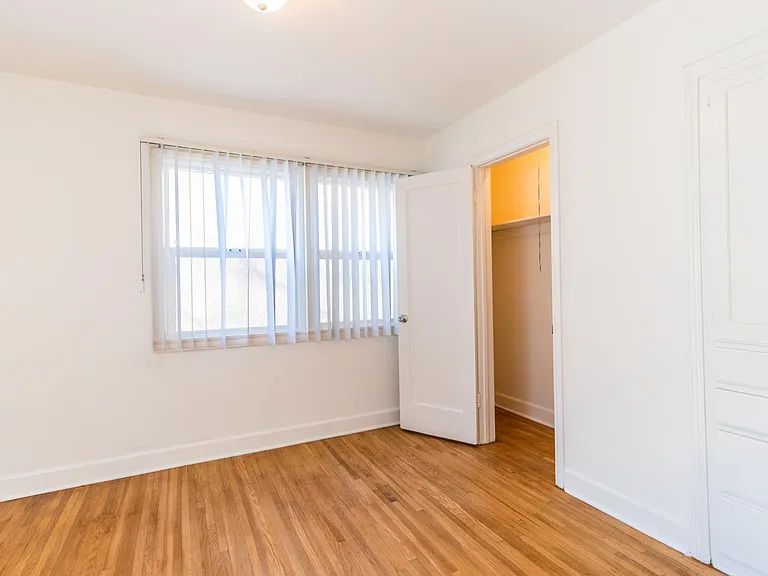 6341 Templeton St #F — Photo 13