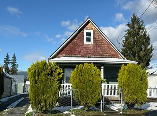 103 W Pioneer St, Granite Falls, WA 98252