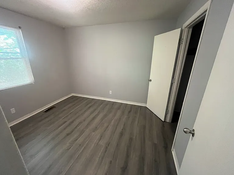 147 Woodland Dr #6 — Photo 11