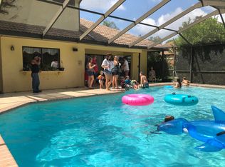 7505 Jomel Dr, Weeki Wachee, FL 34607