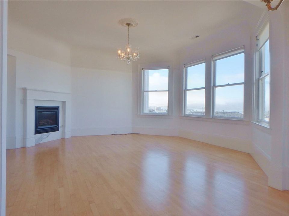 1st image of 1856 Green St APT 4