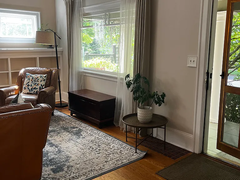 2525 NE Knott St — Photo 5