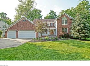 7991 Stoneybrook Ln, Mentor, OH 44060