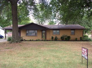 806 Poplar, Sikeston, MO 63801