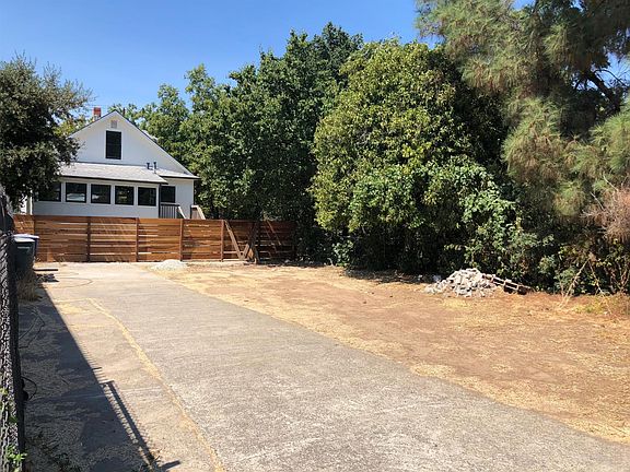 5th image of 2529 28th St