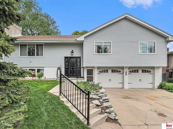 14724 Z Cir, Omaha, NE 68137