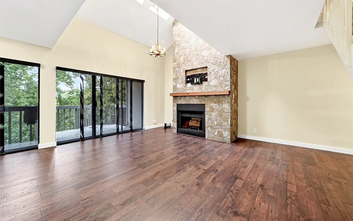 3 bed, 1825 sqft, $2,300 — Photo 4