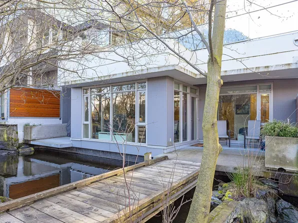 373 Tyee Rd #Ga3, Victoria, BC V9A 0B3