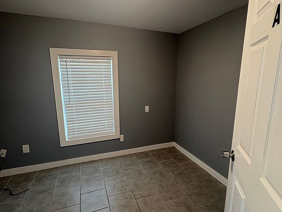 5th image of 2825 Union St
