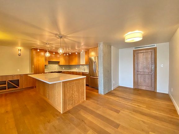 4th image of 9929 Saskatchewan Dr NW