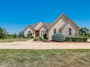 6317 Madeline Ln, Caledonia, WI 53108